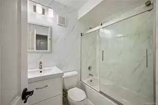 147-26 Roosevelt Ave, Flushing, NY 11354 - Photo 9