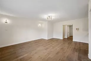 147-26 Roosevelt Ave, Flushing, NY 11354 - Photo 11