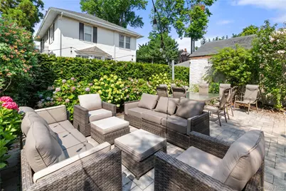 381 Woodmere Boulevard, Woodmere, NY 11598 - Photo 15