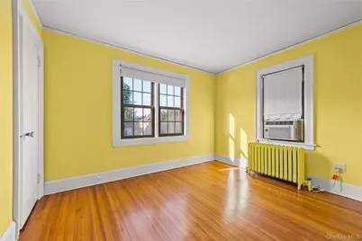136 Grant Avenue, White Plains, NY 10604 - Photo 23