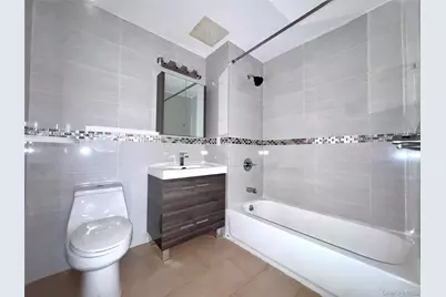 136-20 Booth Memorial Avenue #3A, Flushing, NY 11355 - Photo 11