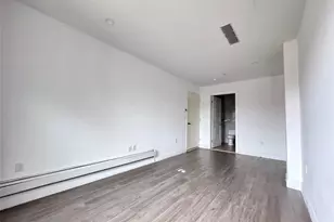 136-20 Booth Memorial Ave, Flushing, NY 11355 - Photo 9