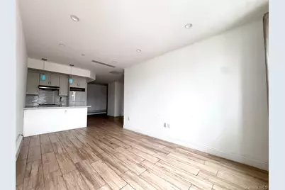 136-20 Booth Memorial Avenue #3A, Flushing, NY 11355 - Photo 1