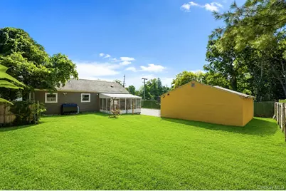 666 Rosevale Avenue, Ronkonkoma, NY 11779 - Photo 41