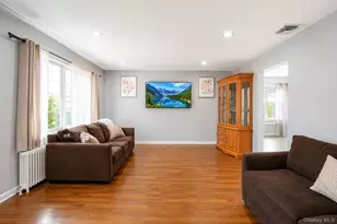 666 Rosevale Ave, Ronkonkoma, NY 11779 - Photo 7