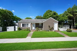 666 Rosevale Ave, Ronkonkoma, NY 11779 - Photo 5