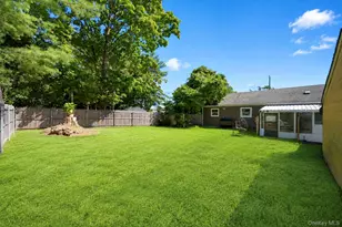 666 Rosevale Ave, Ronkonkoma, NY 11779 - Photo 39