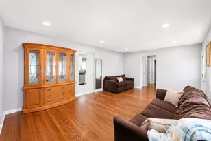 666 Rosevale Ave, Ronkonkoma, NY 11779 - Photo 9