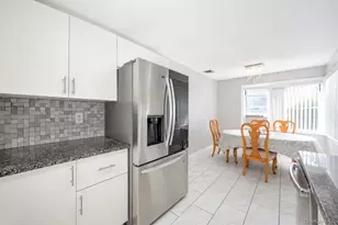 666 Rosevale Ave, Ronkonkoma, NY 11779 - Photo 15