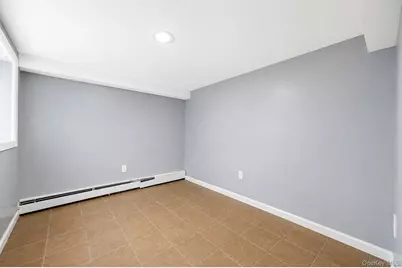 666 Rosevale Avenue, Ronkonkoma, NY 11779 - Photo 31