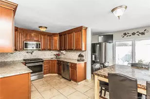 20 Jamaica Ave, Plainview, NY 11803 - Photo 7