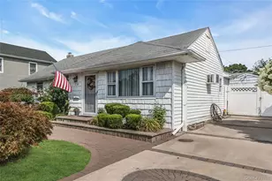 20 Jamaica Ave, Plainview, NY 11803 - Photo 3