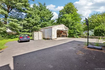 12 Bryn Mawr Parkway, Bronxville, NY 10708 - Photo 23