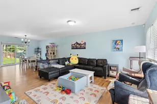 17 Robinwood St, Mastic, NY 11950 - Photo 3