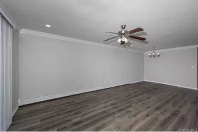 50 Chelsea Court #HS21, Bohemia, NY 11716 - Photo 5