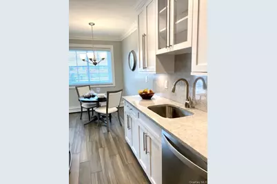 6 Williams Boulevard #6-1L, Lake Grove, NY 11755 - Photo 3