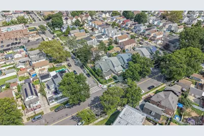 9221 Winchester Boulevard, Queens Village, NY 11428 - Photo 5
