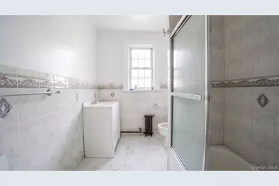 9221 Winchester Boulevard, Queens Village, NY 11428 - Photo 7