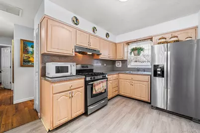 44 Belmont Boulevard, Elmont, NY 11003 - Photo 9