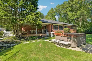 230 Union Ave, Holbrook, NY 11741 - Photo 33