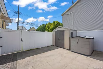 1549 E 96th Street, Brooklyn, NY 11236 - Photo 27
