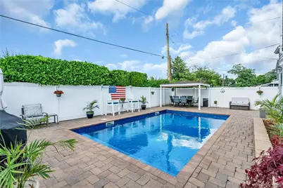 7 Mohawk Drive, Massapequa, NY 11758 - Photo 33