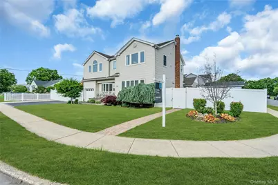 7 Mohawk Drive, Massapequa, NY 11758 - Photo 39