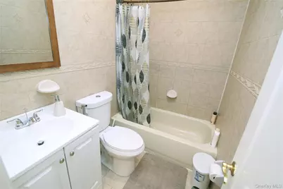 162-21 102nd Street, Howard Beach, NY 11414 - Photo 9