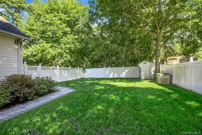 11 Raphael Boulevard, Nesconset, NY 11767 - Photo 27