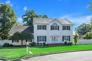 11 Raphael Blvd, Nesconset, NY 11767 - Photo 3