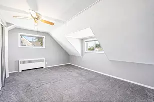 1032 N Hamilton Ave, Lindenhurst, NY 11757 - Photo 27