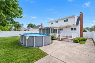 1032 N Hamilton Ave, Lindenhurst, NY 11757 - Photo 39