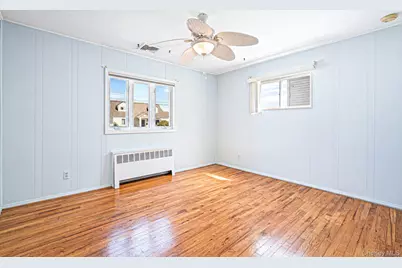1032 N Hamilton Avenue, Lindenhurst, NY 11757 - Photo 17