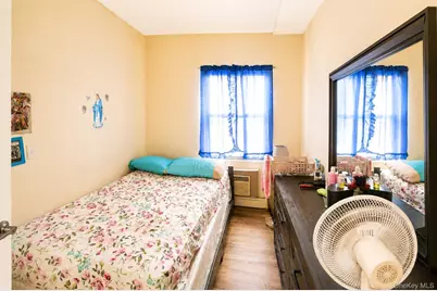 10228 Jamaica Avenue, Richmond Hill, NY 11418 - Photo 23