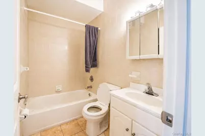 10228 Jamaica Avenue, Richmond Hill, NY 11418 - Photo 29