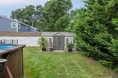 133 Missouri Avenue, Bay Shore, NY 11706 - Photo 35