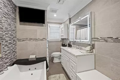 133 Missouri Avenue, Bay Shore, NY 11706 - Photo 19