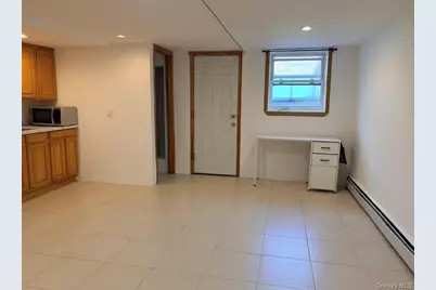 73-07 Utopia Parkway, Fresh Meadows, NY 11366 - Photo 11