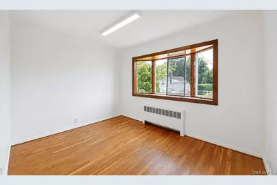 125 S 5th Street, Bethpage, NY 11714 - Photo 7