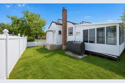 125 S 5th Street, Bethpage, NY 11714 - Photo 27
