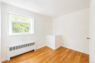125 S 5th St, Bethpage, NY 11714 - Photo 11