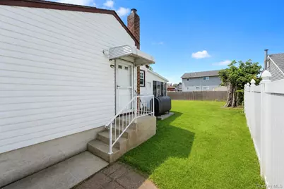125 S 5th Street, Bethpage, NY 11714 - Photo 29