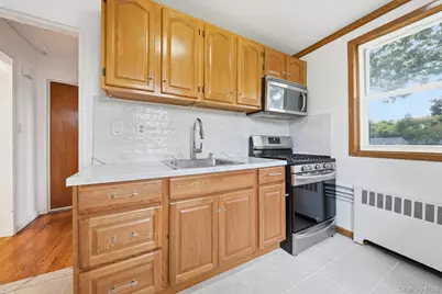 131-45 234th Street #upper, Rosedale, NY 11422 - Photo 5