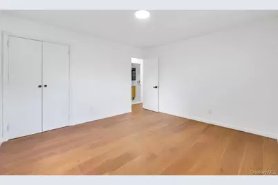 20 Howard Street, Hicksville, NY 11801 - Photo 21