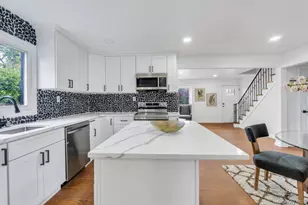 20 Howard St, Hicksville, NY 11801 - Photo 9
