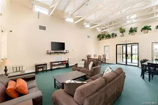 2453 Union, Islip, NY 11751 - Photo 15