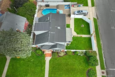 102 Roxbury Road, Franklin Square, NY 11010 - Photo 27