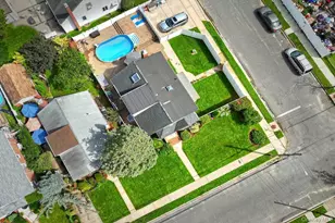 102 Roxbury Rd, Franklin Square, NY 11010 - Photo 31