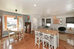 102 Roxbury Rd, Franklin Square, NY 11010 - Photo 11