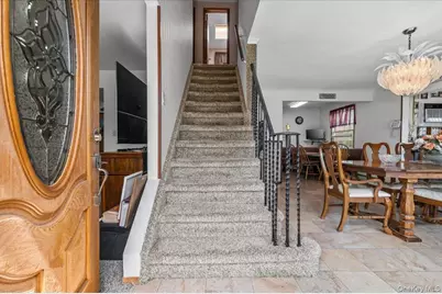 10 Enness Avenue, Bethpage, NY 11714 - Photo 3